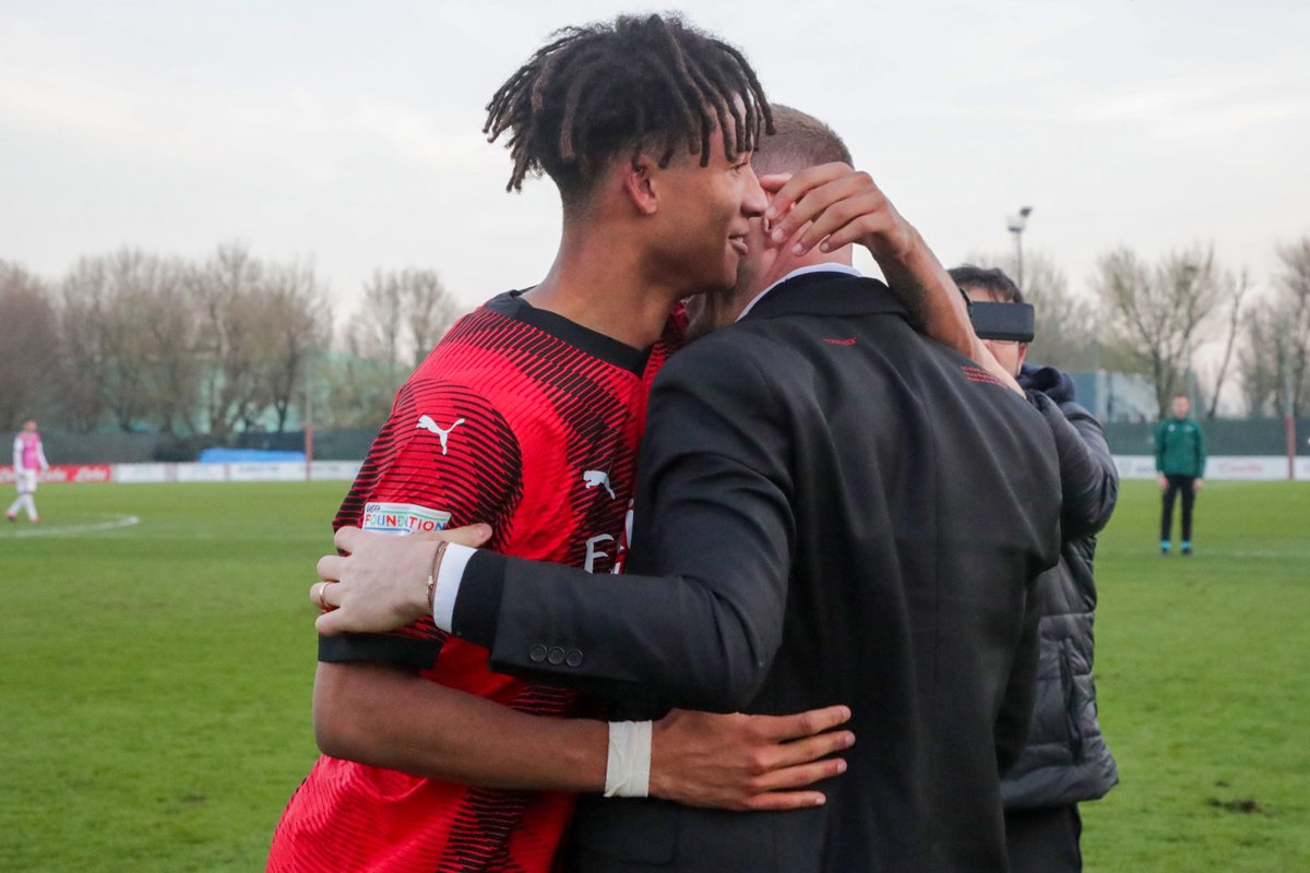 🎙️ 𝐈𝐧𝐭𝐞𝐫𝐯𝐢𝐬𝐭𝐞 Le parole di Ignazio Abate e Kevin Zeroli dopo la vittoria ai rigori sul Real Madrid! #ACMRMA #UYL
