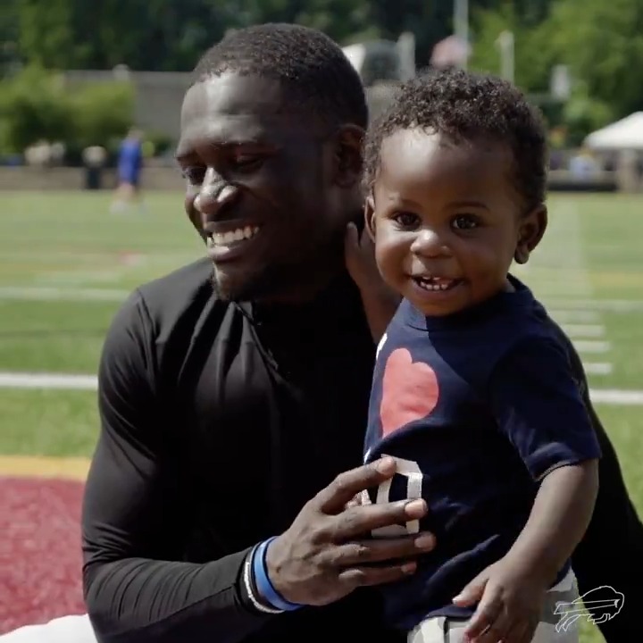 Forever grateful for everything you’ve given to Buffalo and Bills Mafia. Thank you, Tre’Davious! ❤️💙