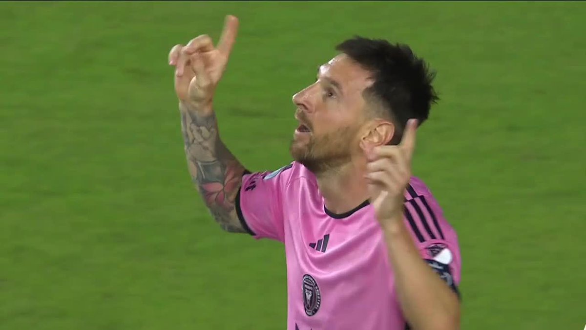 Recuperación, tremenda jugada y asistencia de Diego Gómez para el tanto de Lionel Andrés Messi. 🤩🇵🇾 Fútbol, fútbol, fútbol.