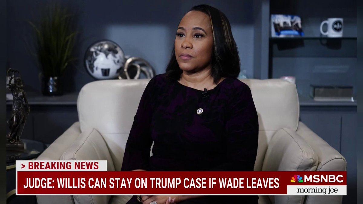 "This is such a huge body blow, almost a fatal blow, to Fani Willis. I think she has to voluntarily recuse herself...So that whatever happens to her in terms of ethics, it doesn't taint this case." — Andrew Weissmann (weissmann11 on Threads/Insta)🌻 reacts to Judge ruling Willis can remain on Trump Georgia case