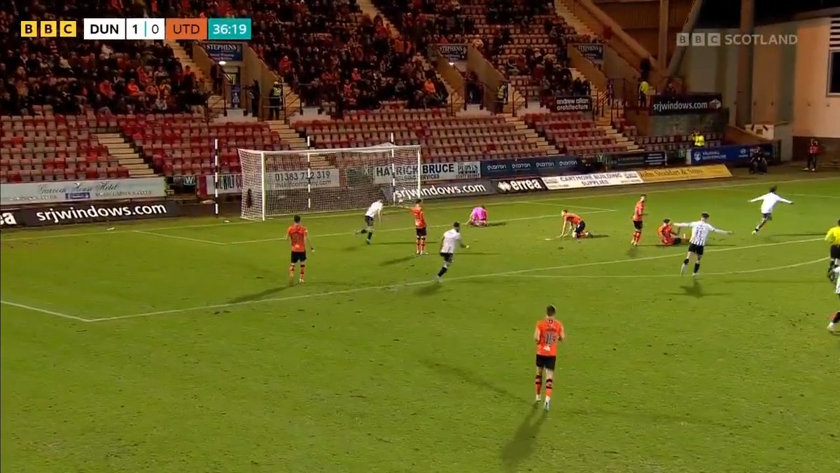 Clinical from Dunfermline ⚽️ It's terrible at the back from United, but it's brilliant by Kane Ritchie-Hosler, and Dunfermline are 2-0 ahead against Dundee United 📺 Watch on BBC Scotland #BBCFootball