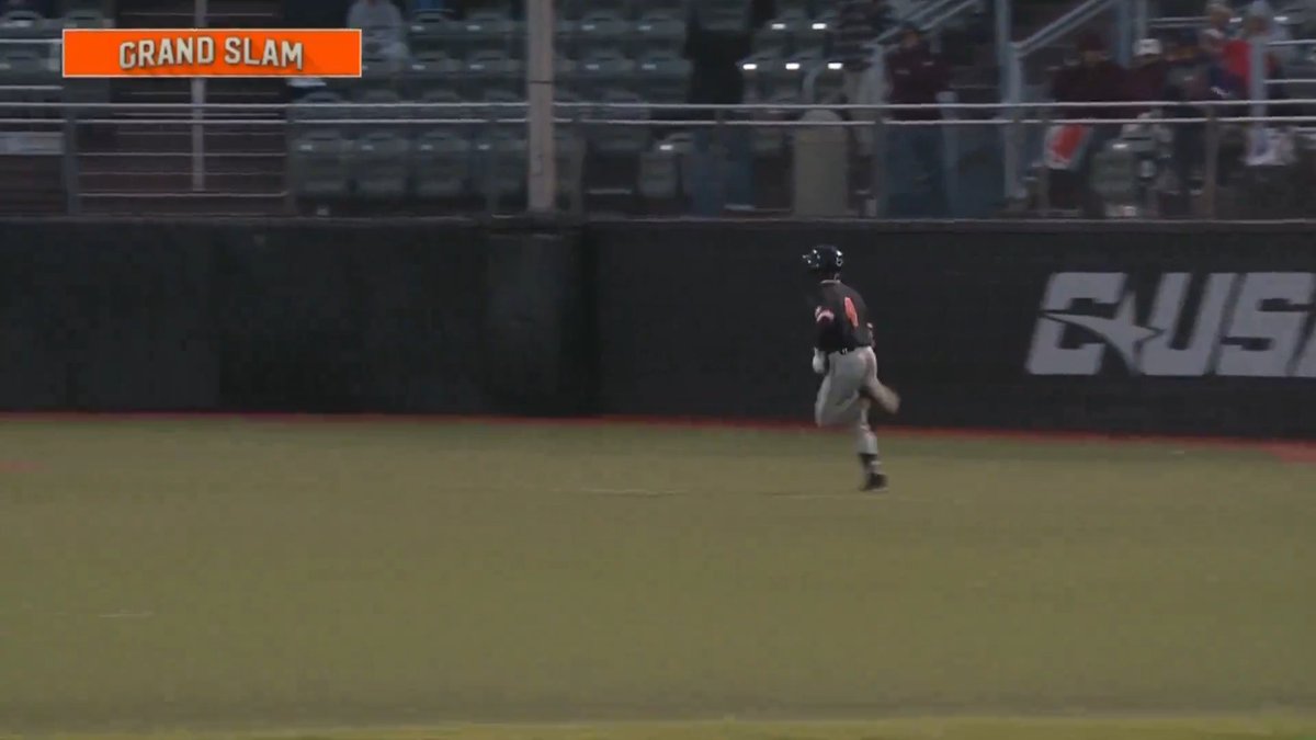 COTTY💣 Caleb Cotton breaks this thing wide open with a GRAND SLAM in the 5th, putting the Kats up 8-0 #EatEmUpKats Pretty loud way to get your first collegiate HR 💪