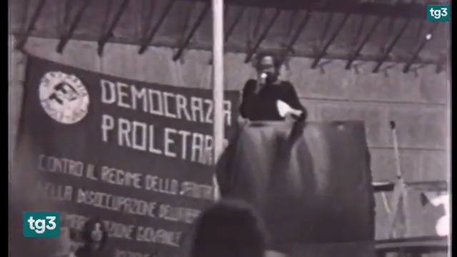 Gli studenti del liceo scientifico di Partinico hanno bocciato l'intitolazione della loro scuola a Peppino Impastato, giornalista e militante comunista assassinato dalla mafia nel 1978. Per il 70 per cento di loro si tratta di una figura "divisiva"