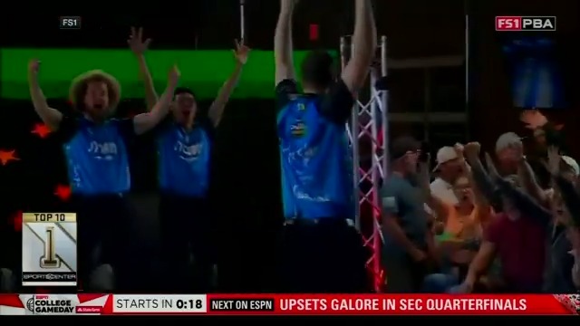 When Sean Rash gave himself a 10 for converting the Flying Eagle last night, he sold himself short. SportsCenter ranked him #⃣1⃣ on the #SCTop10 😎 (via ESPN)