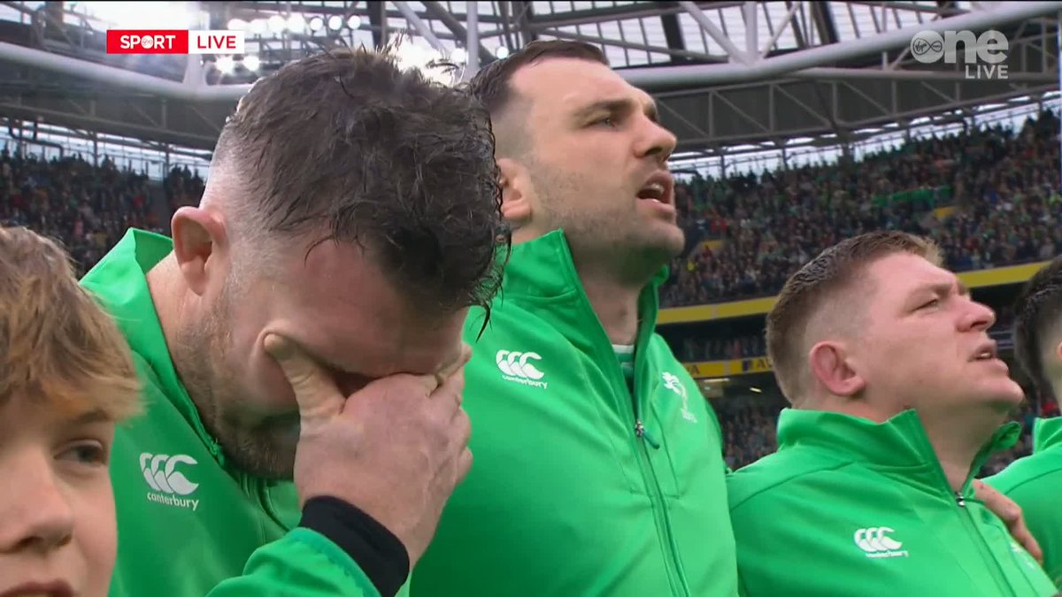 Look at the emotion of Peter O'Mahony! 🥺 In tears as Ireland's Call booms out around the Aviva! #IREvSCO | #GuinnessSixNations