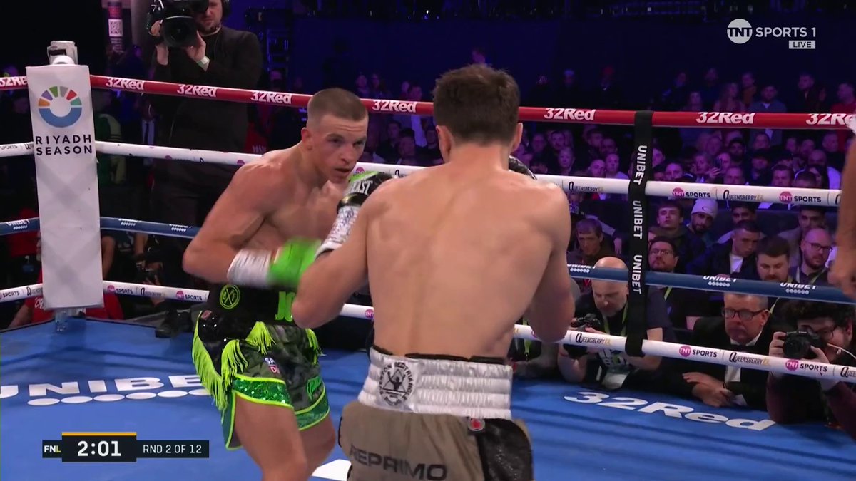 Dennis McCann has Brad Strand down! 🥊 Watch the #Magnificent7 LIVE on TNT Sports 1 and discovery+ ▶️