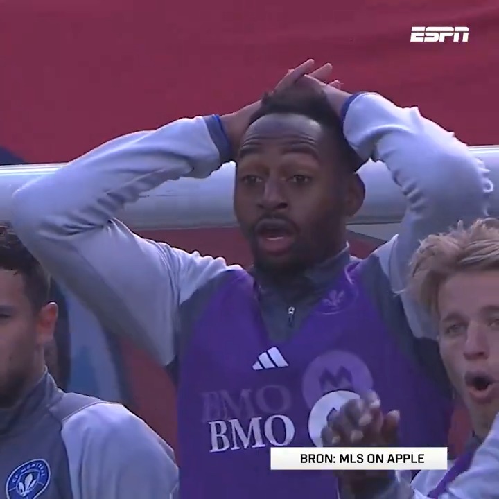 Windy Chicago💨 Assist: Kellyn Acosta Goal: Wind