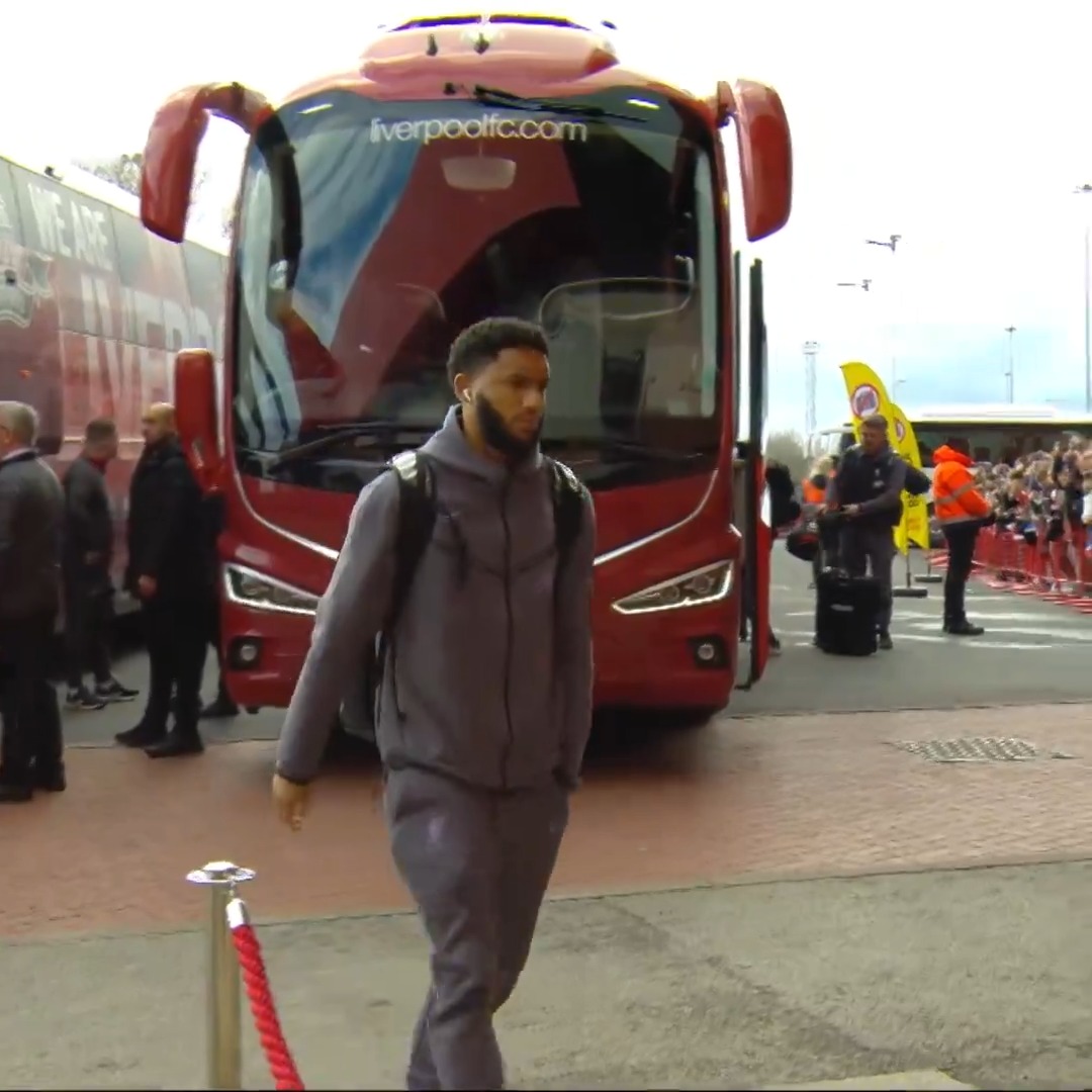 Arriving at Old Trafford 👋📍 #MUNLIV