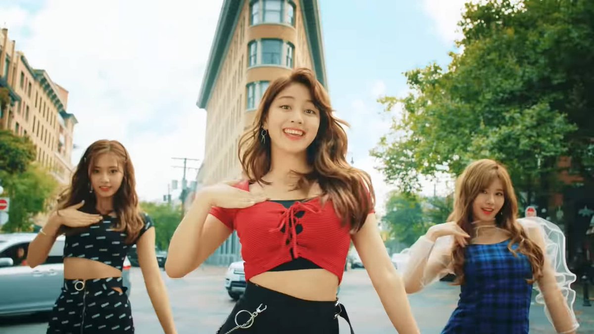 MOST STREAMED KPOP ARTISTS ON SPOTIFY: #3 TWICE (8.037B)