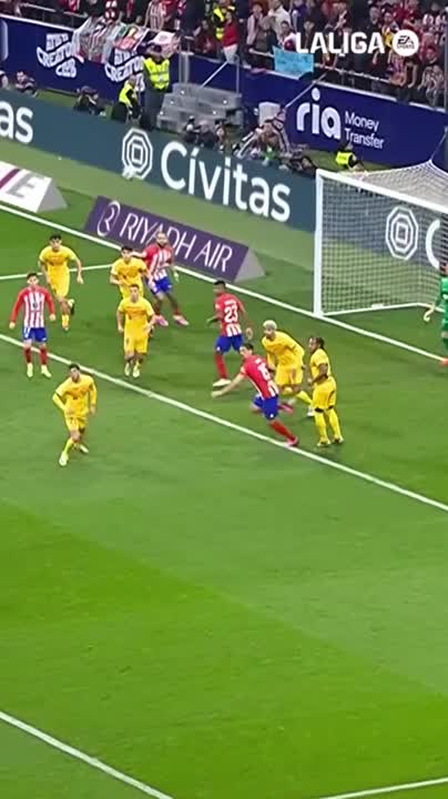 ter Stegen &amp; ter Stegen #LaLigaHighlights | #AtletiBarça