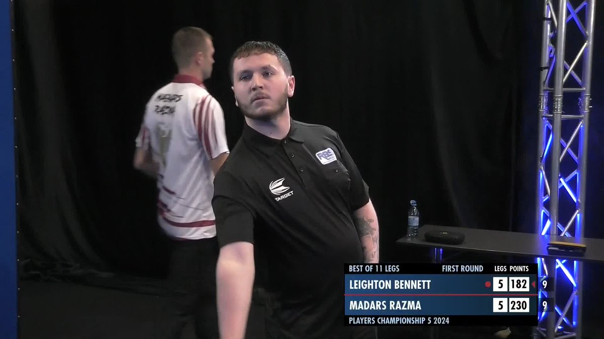 BENNETT WINS A THRILLER! Leighton Bennett survives three match darts as he comes back from 5-3 down to beat Madars Razma 6-5! 📺 📋