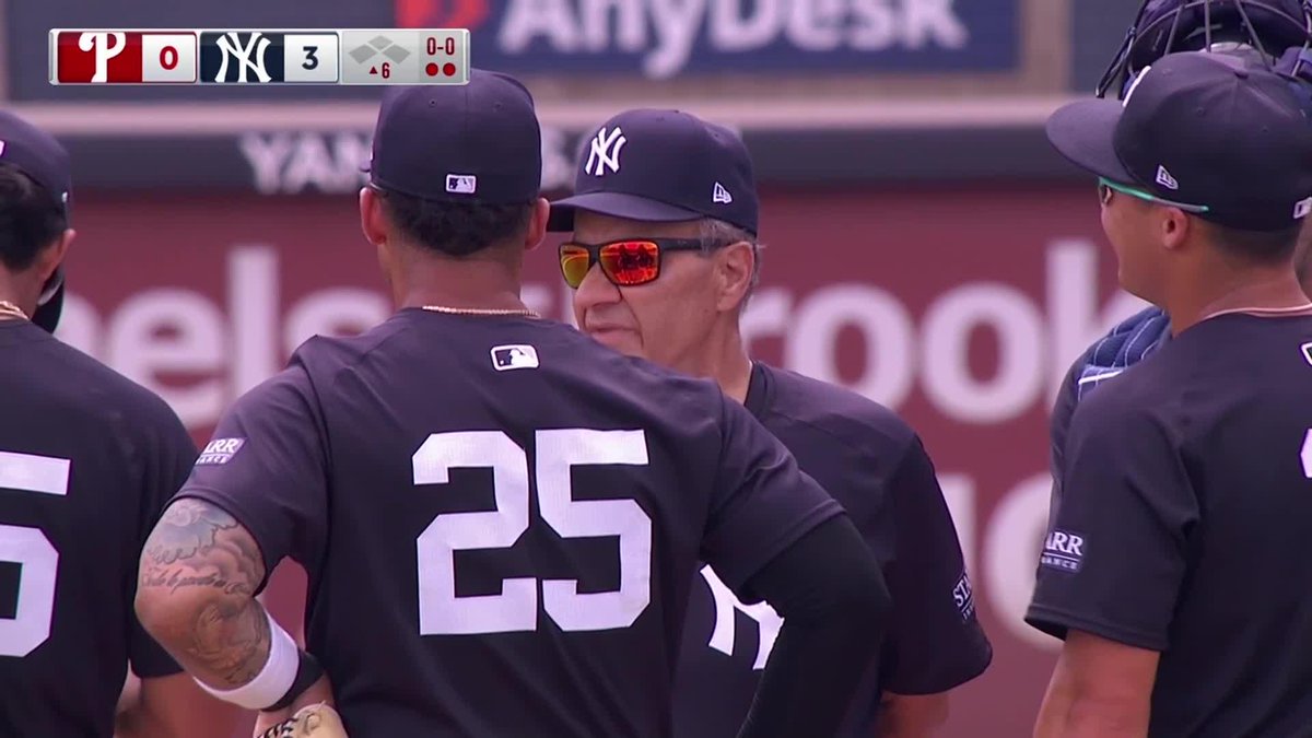Things you love to see: Joe Torre makes a pitching change after Carlos Rodón's impressive outing 💙 #YANKSonYES