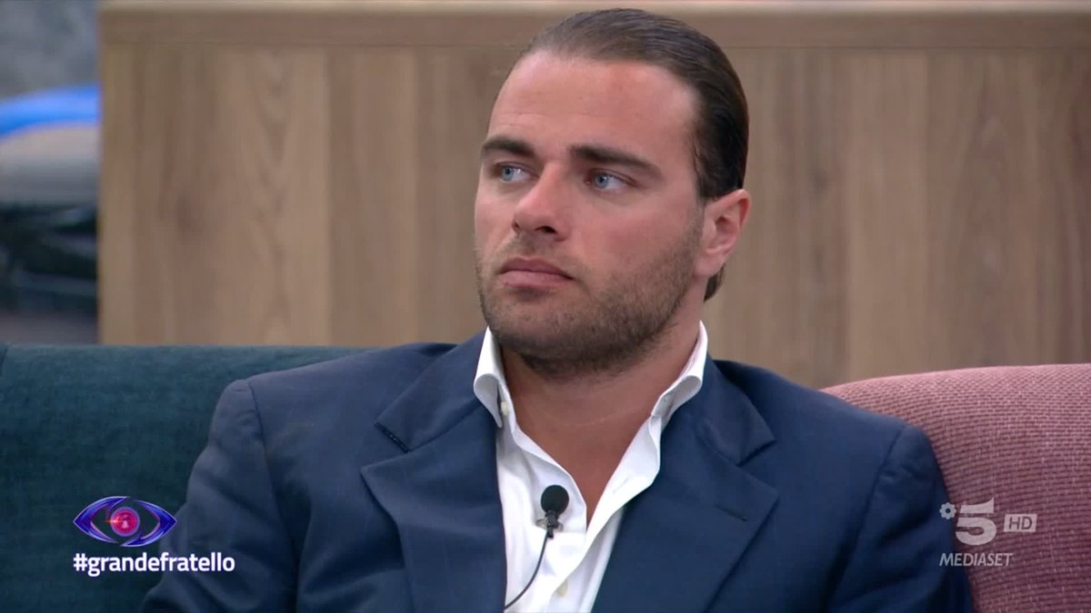 Il pubblico ha deciso che il terzo finalista di questa edizione di #GrandeFratello è... Massimiliano!