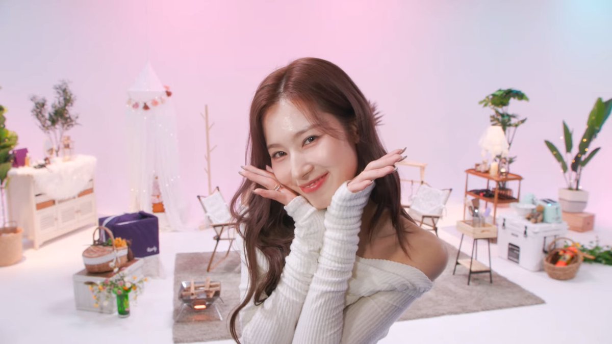 Sana is officially confirmed to be the new special MC for Sana's Fridge Interview! Mar. 28th at 10:00 PM KST