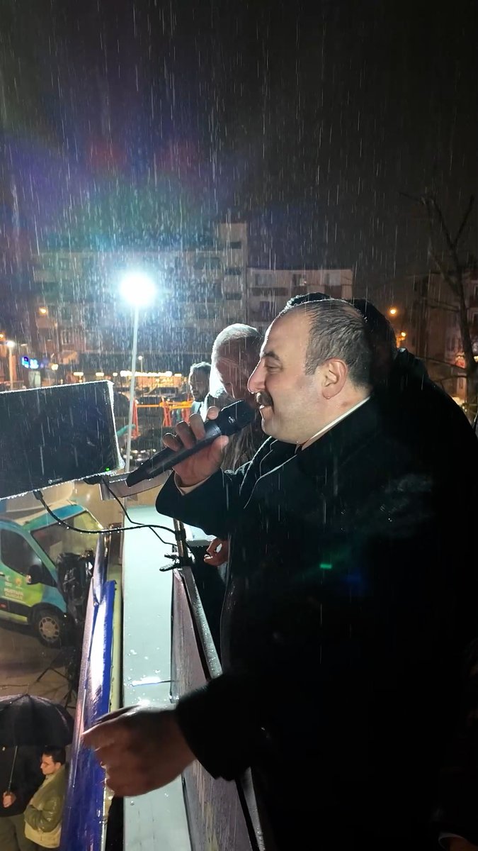 Beraber ıslandık yağan yağmurda… 🌧️ 📍Demirtaş, Osmangazi