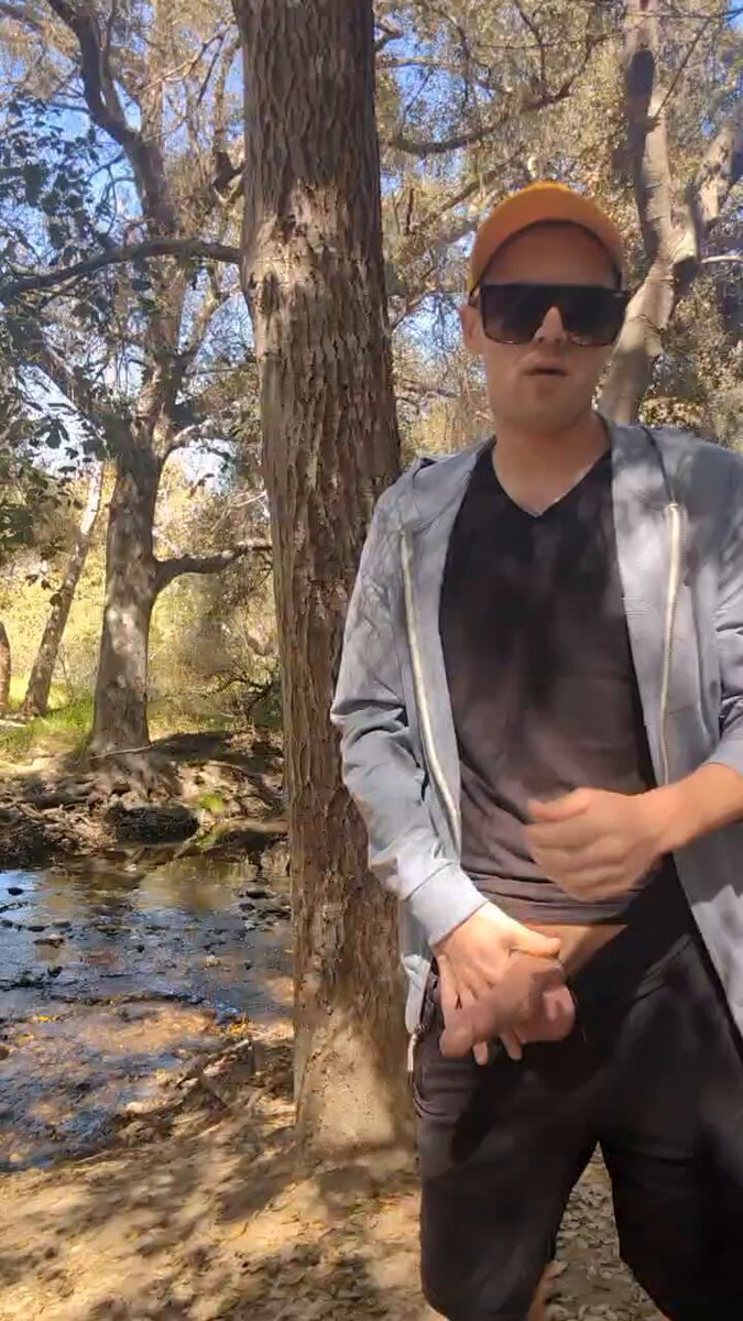 Cumming on the trail near the cruisy lot #publiccum #ExhibicionismoPúblico #teamexhib #cum #cumshot #outdoorwank