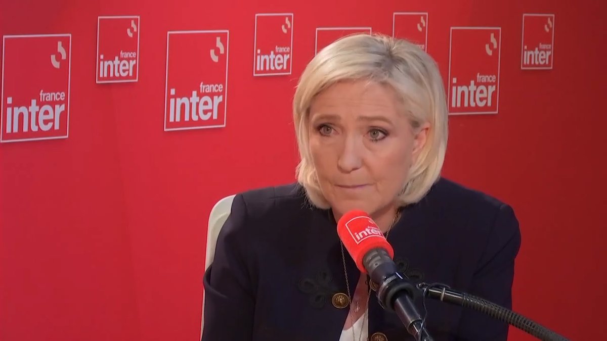 Emmanuel Macron fait de la politique avec la guerre, il est dans une séquence de communication. La guerre, c'est sérieux ! Le peuple ukrainien est en train de le vivre dans sa chair et on ne peut pas utiliser cet argument pour essayer de tendre un piège à ses adversaires !
