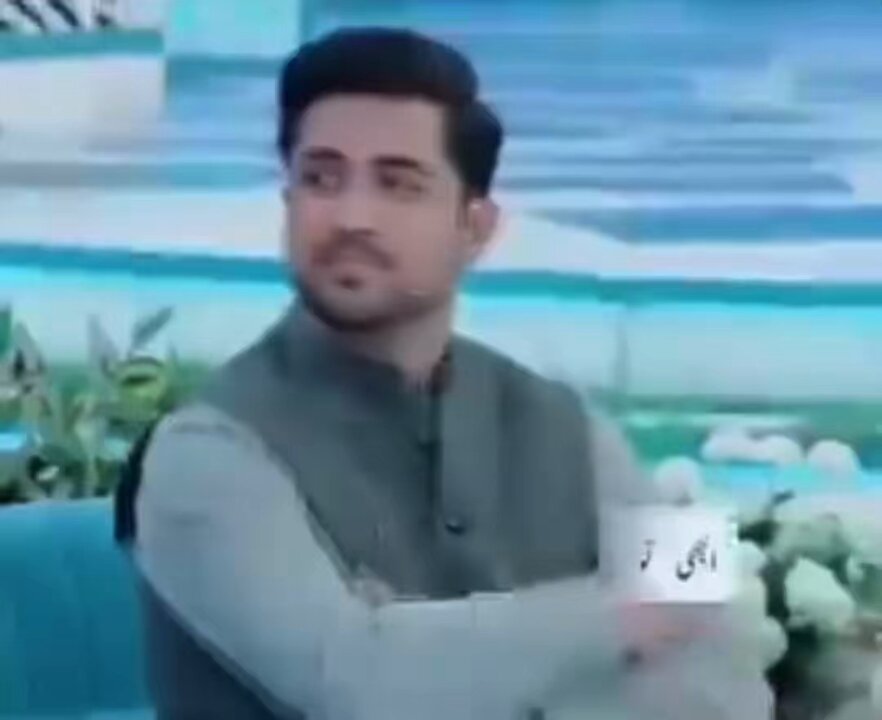 قیمت لگی تو قاضی و مختار بِک گیا اک اک حوس نشاں سرِ بازار بک گیا اے صبحِ شرمسار گواہی رہے میری میں لڑ رہا تھا اور میرا سالار بِک گیا