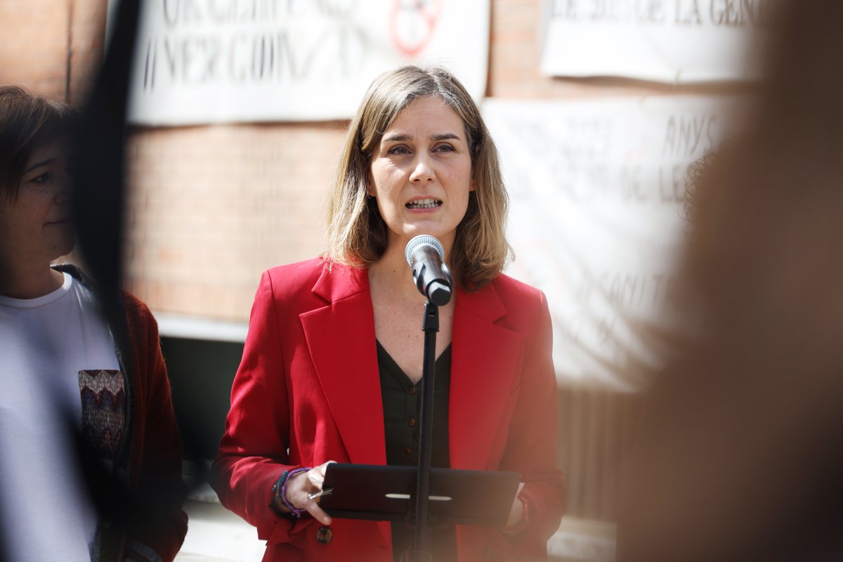 Em presento a les primàries dels Comuns perquè, a partir del 12 maig, la Catalunya que ve entri al Govern de la Generalitat. Tenim les prioritats clares i serem garantia de polítiques progressistes, d'accés a l'habitatge, d'una educació i sanitat fortes i d'una transició justa.