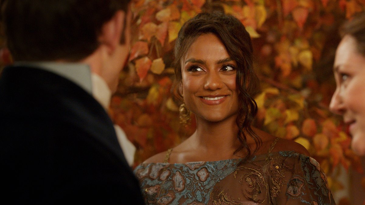 Jonathan Bailey and Simone Ashley in new clip from ‘BRIDGERTON’ season 3.