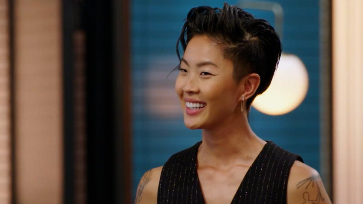 Get your cheesehead hats ready because TONIGHT we're headed to Wisconsin! Don't miss the #TopChef premiere at 9/8c 🧀