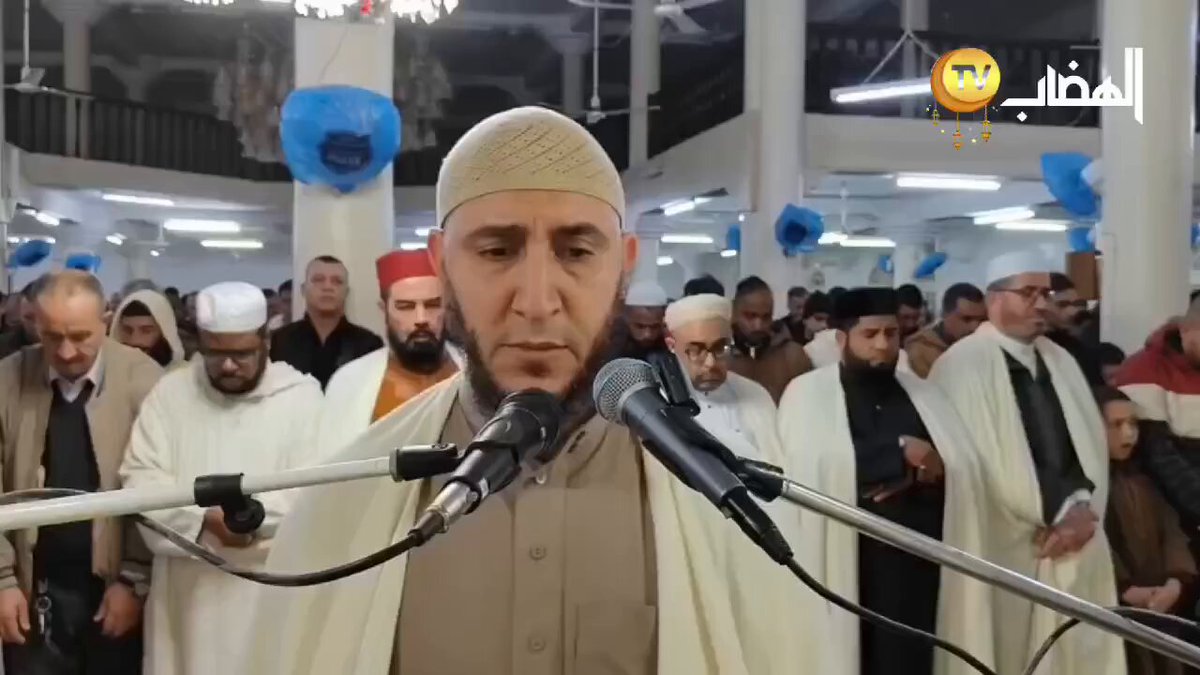 الشيخ القارئ ياسين #الجزائري إتقان وأداء وخشوع وحضور .. ألا يستحق أن يكون أحد أئمة التراويح في جامع #الجزائر؟