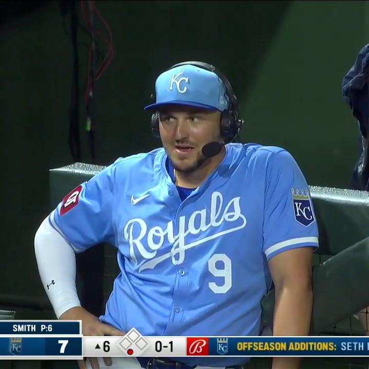 Vinnie is just trying to talk about the intricacy of hitting, but Bobby keeps throwing stuff at him: "There are two people in Kansas City I don't think you're allowed to fight — Patrick Mahomes and Bobby Witt Jr. ... But I'll do it on live TV right now if I have to." #Royals