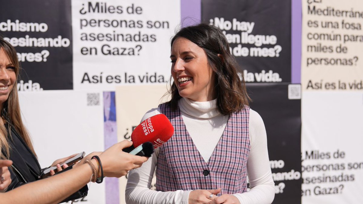 En política, nuestra peor enemiga es la resignación. Frente a ello, en Podemos defendemos la fuerza de la esperanza. Volveremos a hacerlo posible. #AsíEsLaVida 🎥 Irene Montero