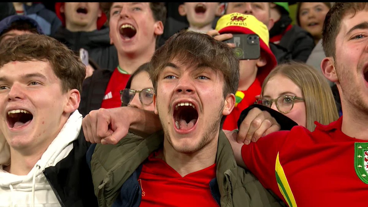 The Welsh fans sing their national anthem loudly and proudly before kick-off 🏴󠁧󠁢󠁷󠁬󠁳󠁿 #EURO2024