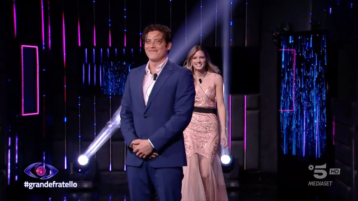 Un amore che non vede l'ora di vivere fuori dalla Casa... Questi sono Anita e Alessio. ❤️ #GrandeFratello