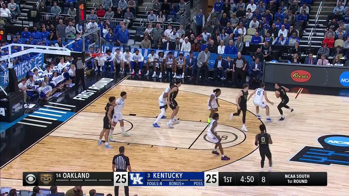 JACK GOHLKE CAN'T STOP SCORING FROM DOWNTOWN 🔥 #MarchMadness Oakland Men's Basketball