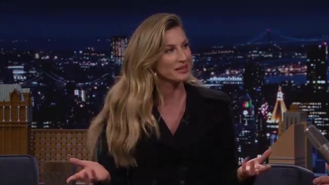 .Gisele Bündchen shares how her new cookbook Nourish is filled with simple recipes! #FallonTonight