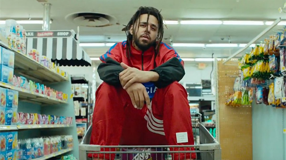 “I'd never beef with a n*** for nothin' If I smoke a rapper, it's gon' be legit”