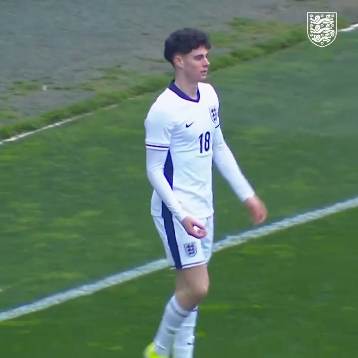 A brilliant moment for ., who scores on his U21 #YoungLions debut! 💫