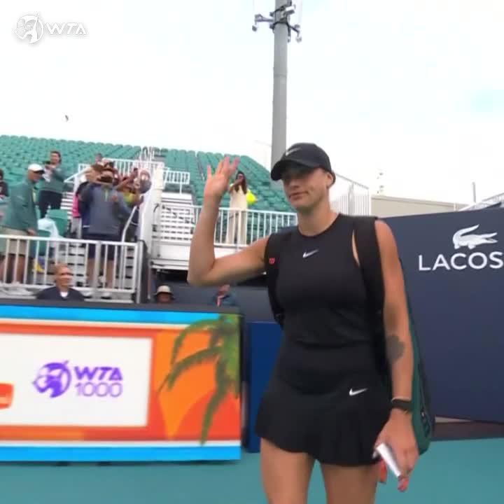 The weather's cleared up and the courts are dry 🙌 Paula Badosa &amp; Sabalenka Aryna ready for action on Grandstand. #MiamiOpen