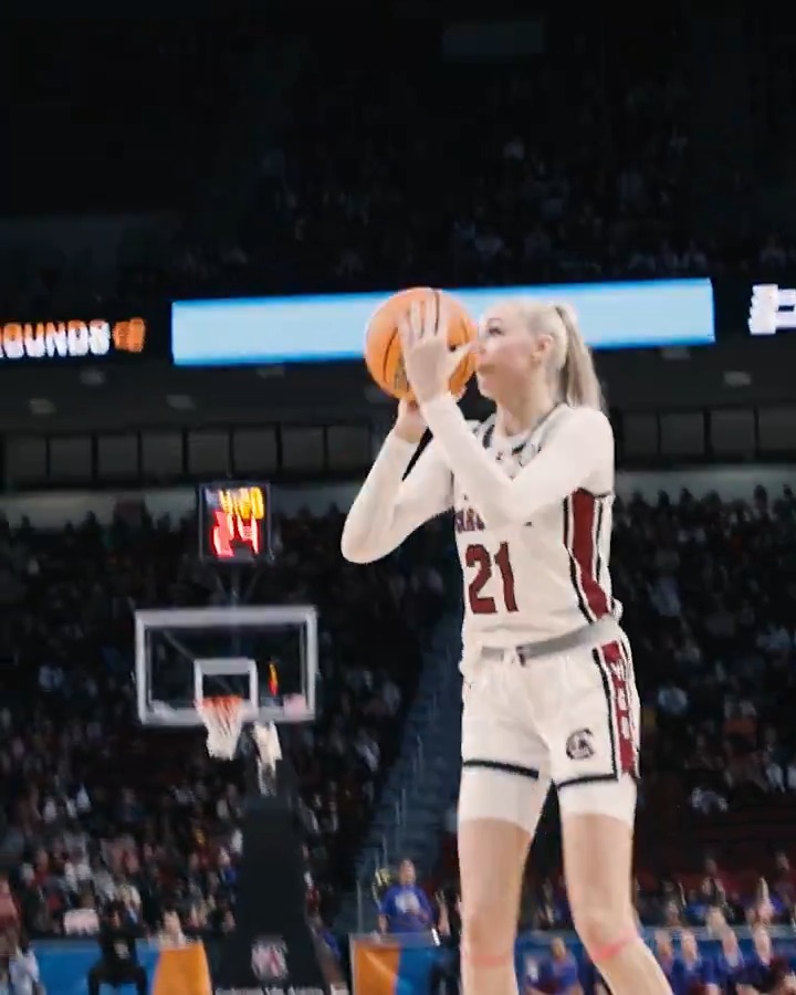 Strong day for Chloe Kitts 😤 21 pts, 13 rebs, 9-9 FGs