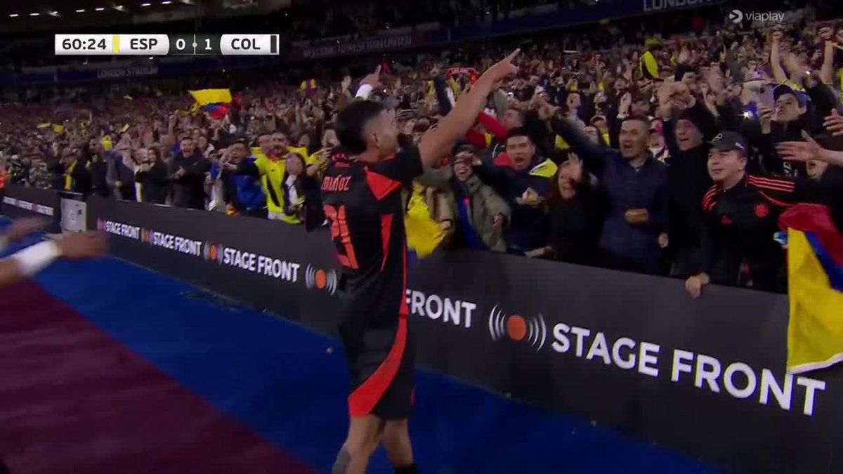 Up there with the best limbs you’ll ever see for a friendly. Daniel Muñoz, I love you.