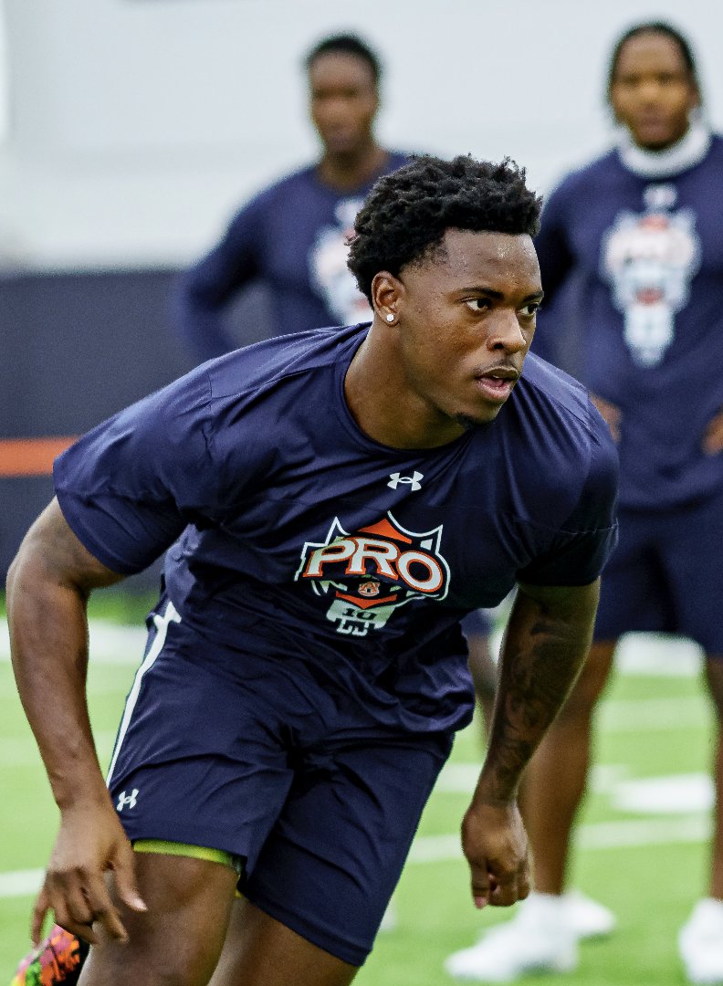 .Zion Puckett continued to prove himself today at #AUProDay24🦅 40 → 4.50u 💨 Vertical → 37.50" 📈
