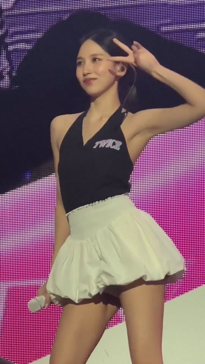 MINA DANCING TO LOOK AT ME IS THE CUTEST #HappyMinaDay #TimeToShineWithMINA #๋ฌํ์ค๋ ์ผ๋ก_๊ฐ๋ํ_๋ฌ์ด์_์์ผ