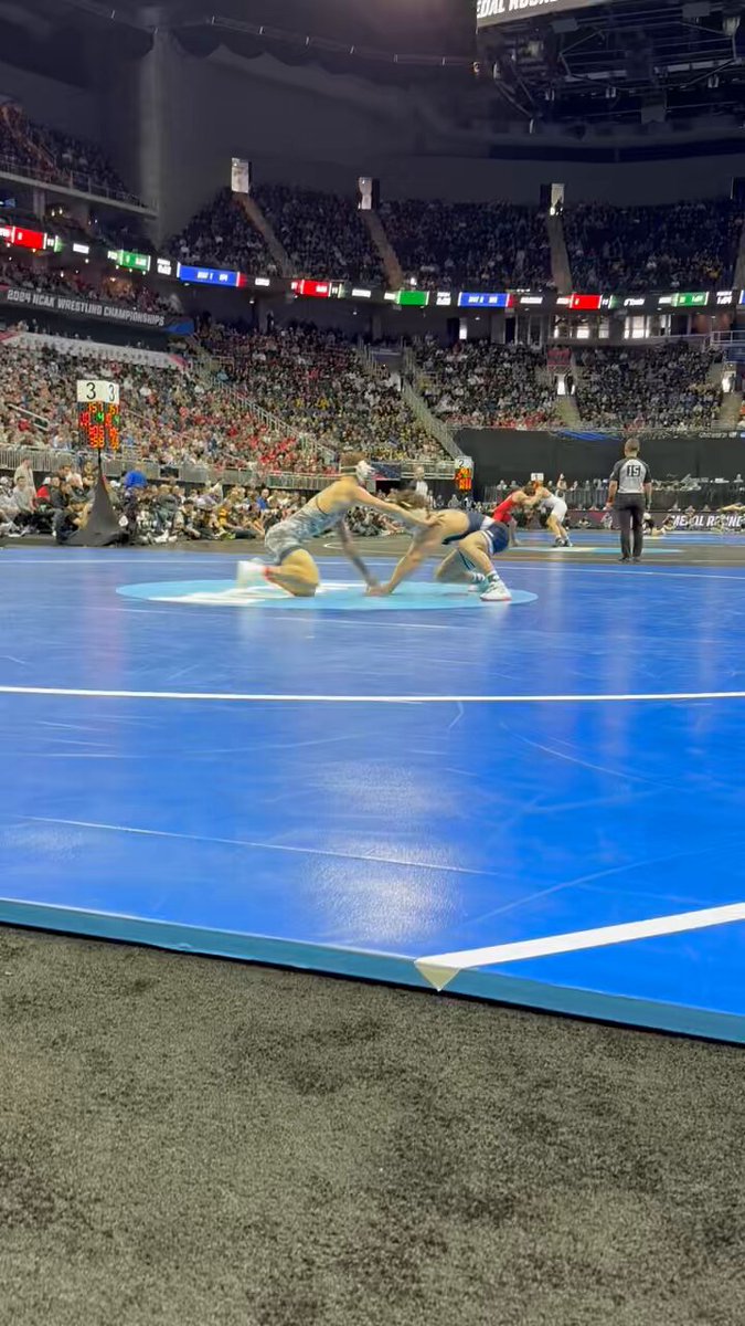 7️⃣ straight wins for Kasak to battle back for 🥉! #PSUwr