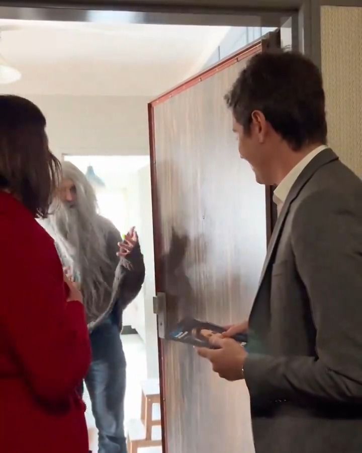 La magie du porte-à-porte. ✨ 😅