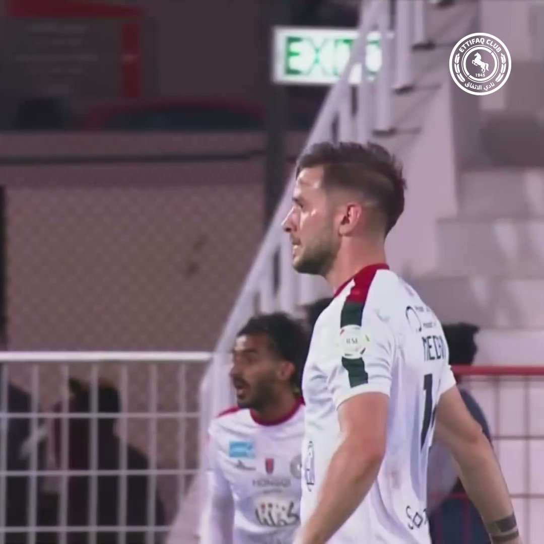 الصانع الأفضل في دورينا 🇪🇸 كبير واختار يمثّل الكبير 💚❤️ #الاتفاق