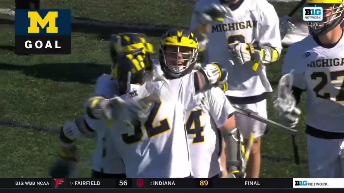 𝙂𝙊𝘼𝙇 JUSTIN TIERNAN, ARE YOU SERIOUS?!? 12-11 we lead with 1:13 to play Q4. Terps call TO. #GoBlue〽️