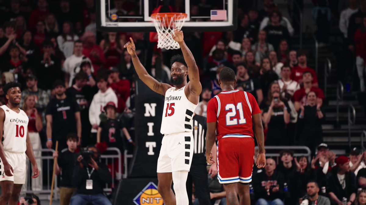 A moment we'll remember. 🥹 #Bearcats | John Newman III™