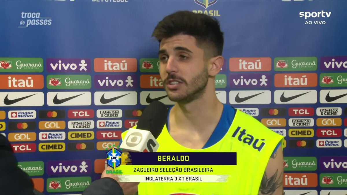"A gente tinha que dar a vida dentro de campo hoje. Esse é o nosso lema agora" Estreando na Seleção com apenas 20 anos, Beraldo revelou como foi a conversa entre os jogadores antes da partida