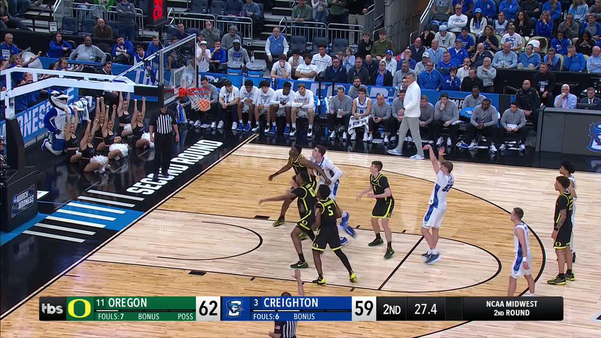 BAYLOR SCHEIERMAN TIES THE GAME WITH SECONDS REMAINING 🤯 #MarchMadness Creighton Men’s Basketball