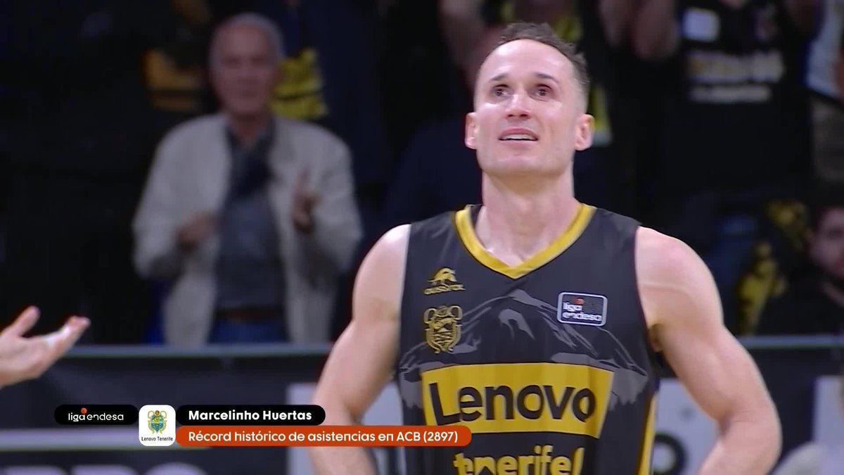 ✨ 𝙃𝙄𝙎𝙏𝙊𝙍𝙄𝘼 📊 Marcelinho Huertas suma 2.897 asistencias y se convierte en el MÁXIMO ASISTENTE HISTÓRICO de la #LigaEndesa tras superar a Pablo Laso. 𝙇𝙀𝙔𝙀𝙉𝘿𝘼 Marcelo Huertas 🖤💛 📺 Vamos #LigaEndesa | #GameDayMovistar