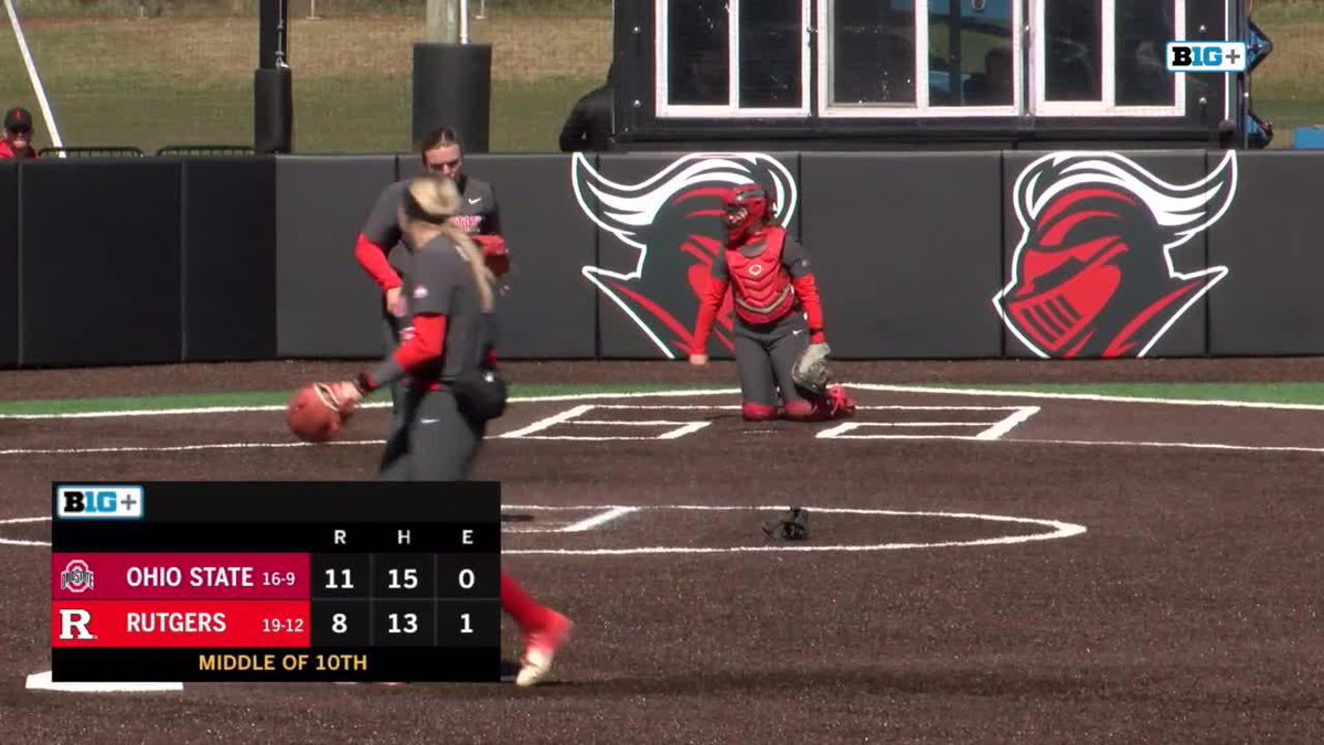 👀 ROBBED 👀 #SCTop10 @b1gsoftball x @ncaasoftbll