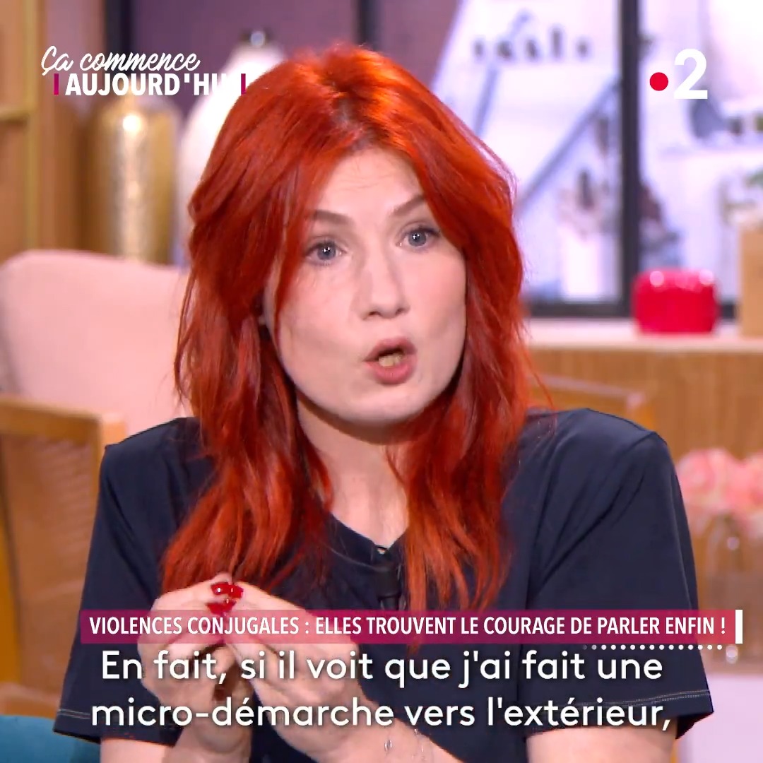Au plus bas après la perte de sa voix, Adeline Toniutti a commencé à vivre les pires violences de la part de son conjoint. Dans cet enfer, une amie lui fera ouvrir les yeux et elle osera appeler le 3919... Une émission plus qu'importante demain dans #CCA !