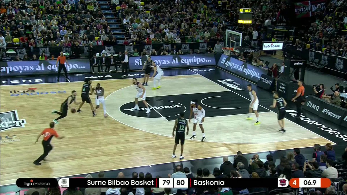 🎯 EL TRIPLE DE LA LOCURA 🎯 EL TRIPLE DEL DERBI VASCO 🎯 EL TRIPLE DE LA VICTORIA ¡Así ha sido el triple de Kristian Kullamäe para sumar la victoria de Surne Bilbao 😎! 🤯 📺 Movistar Plus #LigaEndesa #GameDayMovistar